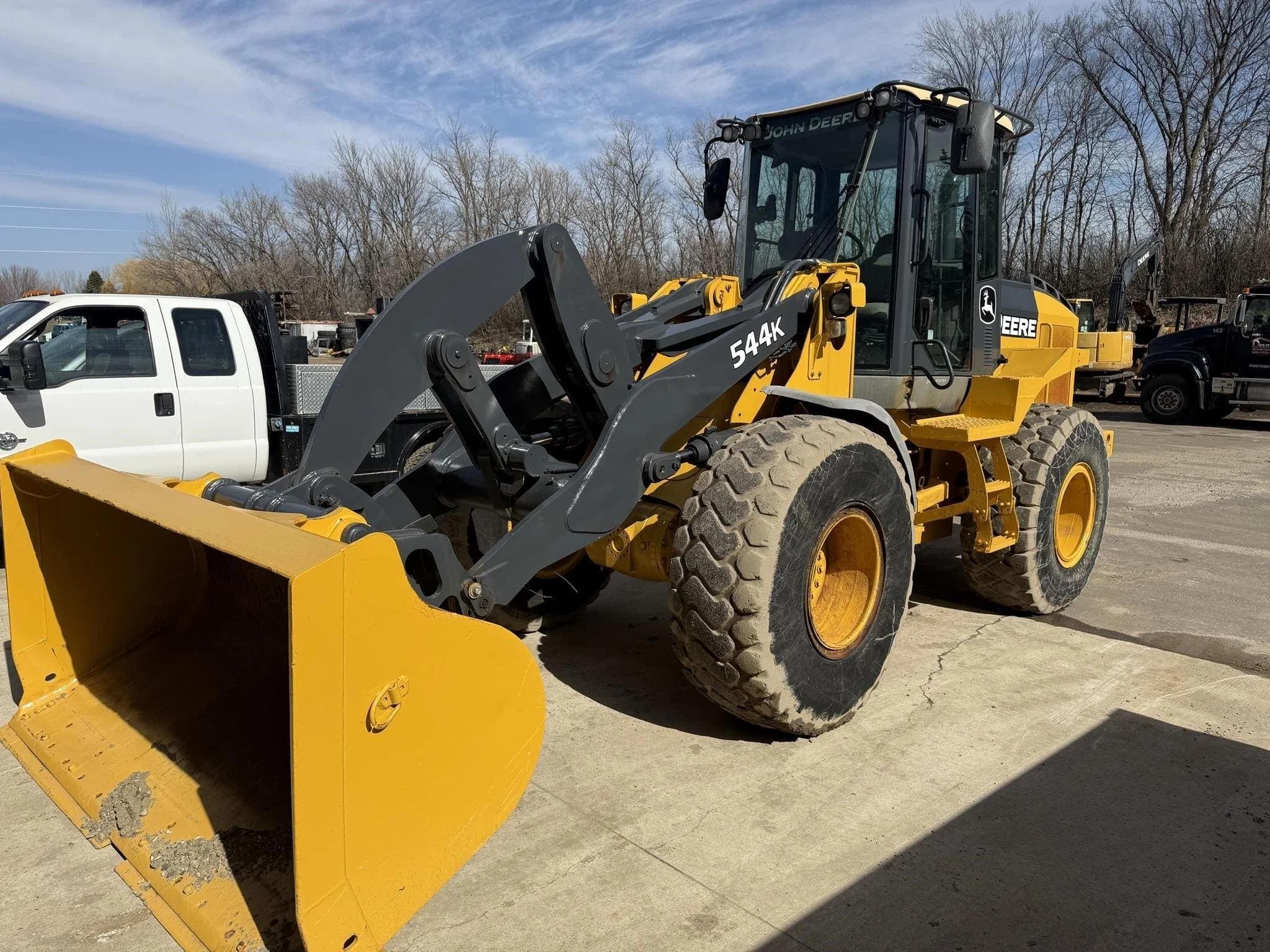 2009 John Deere 544K Wheel Loader listing photo — photo 1 of 12